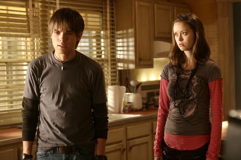 Illustration for article titled Summer Glau Tells io9 About Her New Robot Best Friend, Jeff 1000
